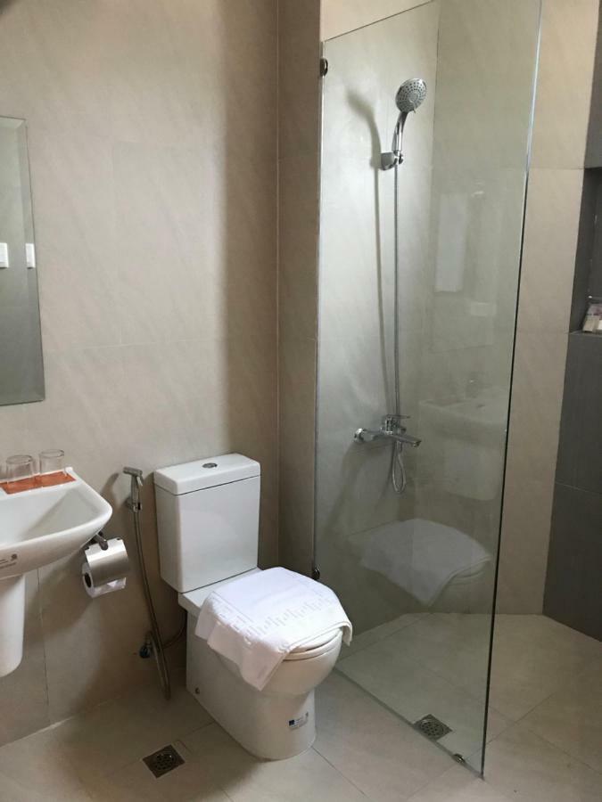 Maxx Hotel Ortigas Pasig City Exteriör bild