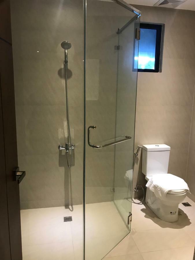 Maxx Hotel Ortigas Pasig City Exteriör bild