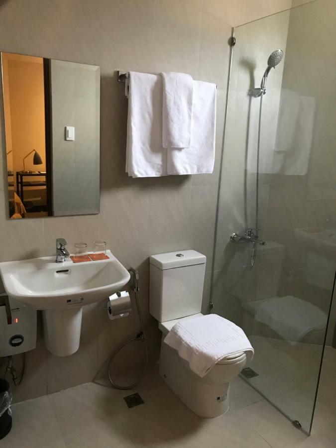 Maxx Hotel Ortigas Pasig City Exteriör bild
